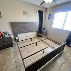 Mathis brothers king bed frame