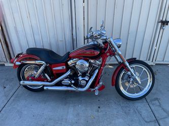 2017 Custom Special Build Motorcycle – Screamin' Eagle Dyna CVO Style