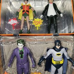 BATMAN MCFARLAND COLLECTIBLE  ACTION FIGURES LOT WITH LUNCH BOX 