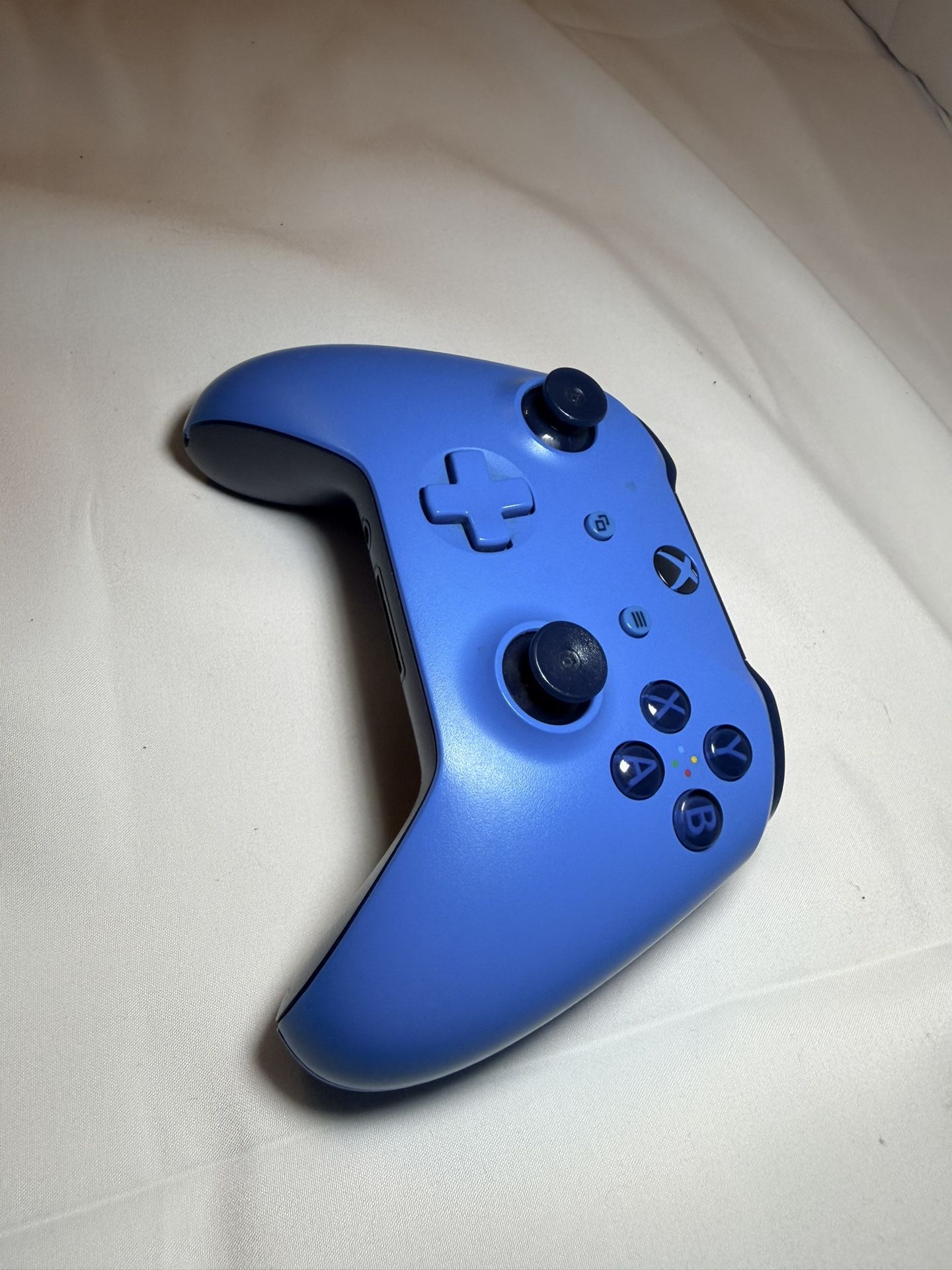🎮  Xbox Wireless Controller (Blue)