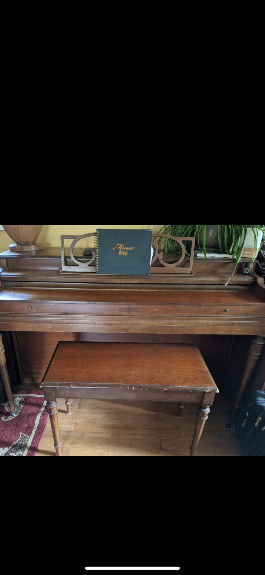 Cable Nelson UPRIGHT PIANO W/ Bench