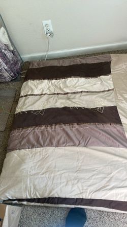 102/86” Bedspread Good Condition  