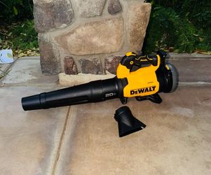 DEWALT 20V MAX XR 550 CFM 140 MPH Cordless Battery Powered Blower (Tool-Only)