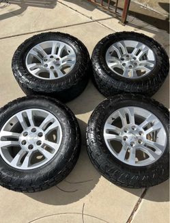 Chevy Silverado stocks rims