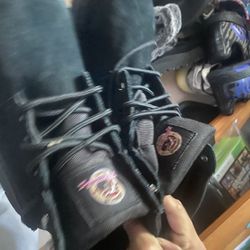 Boots and skecher uggs