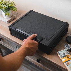 Gun safe pistols safe biometric