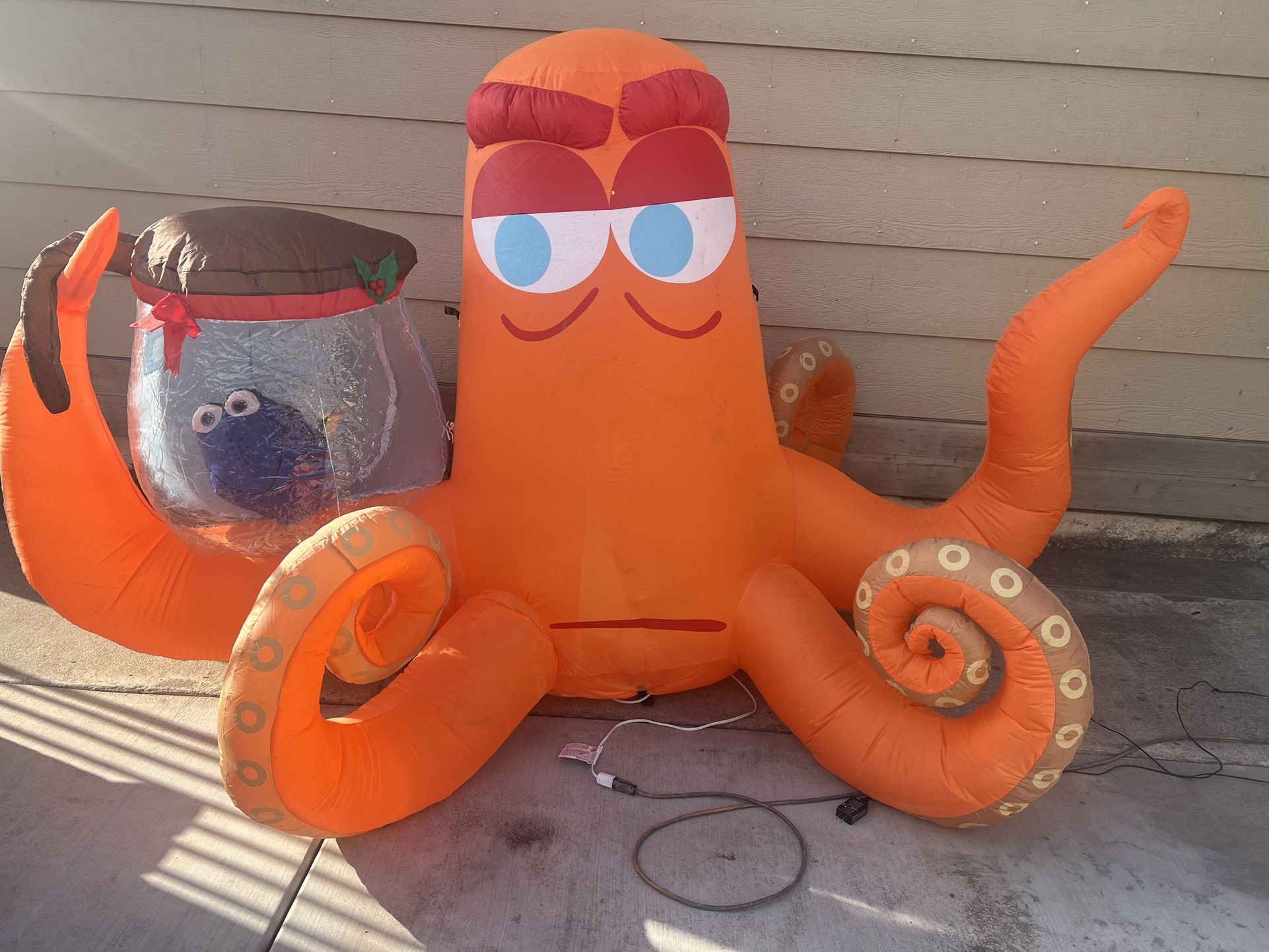 Airblown Hank & Dory Disney Christmas Finding Dory Christmas inflatable