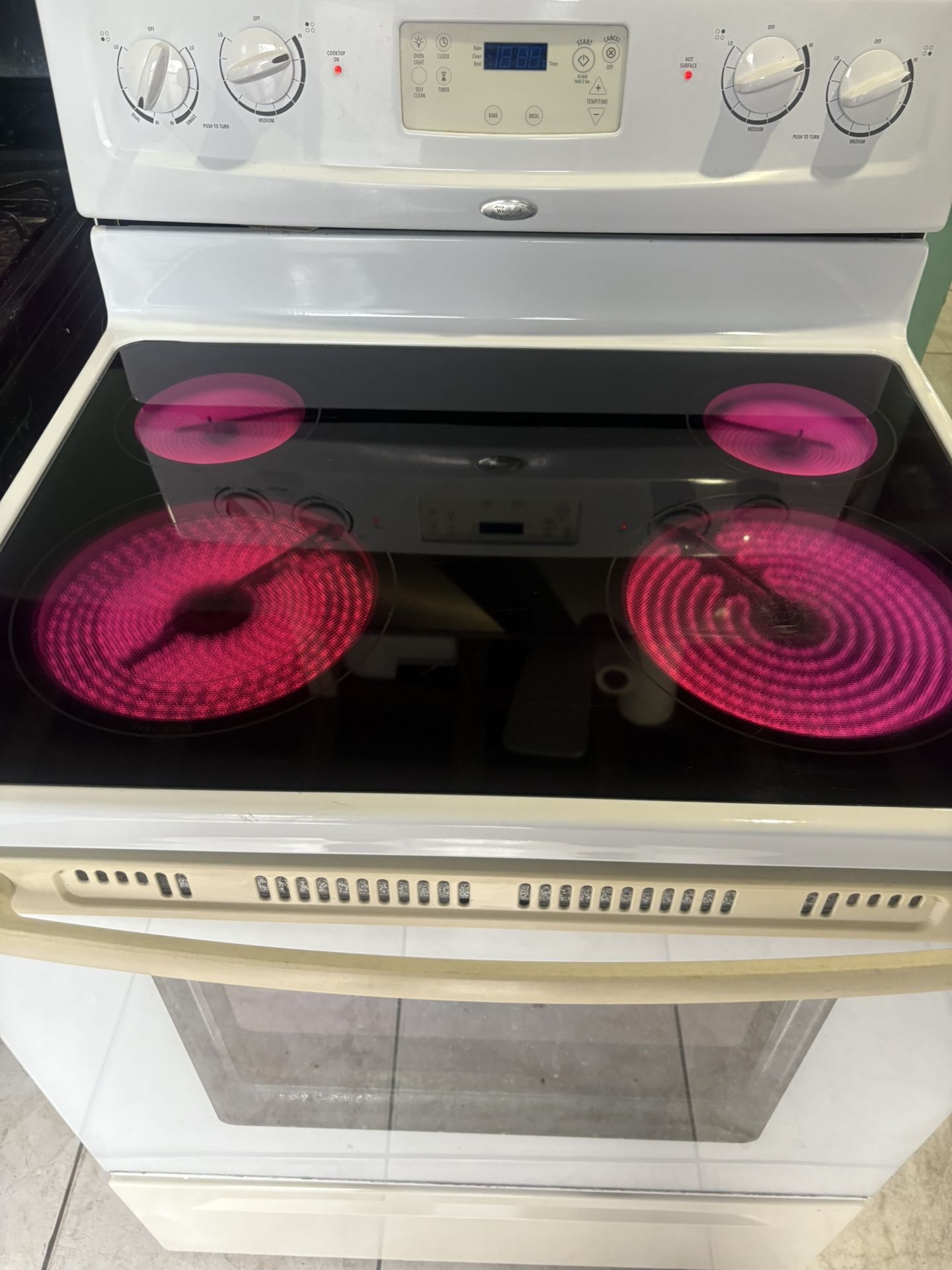 Whirlpool electric stove
