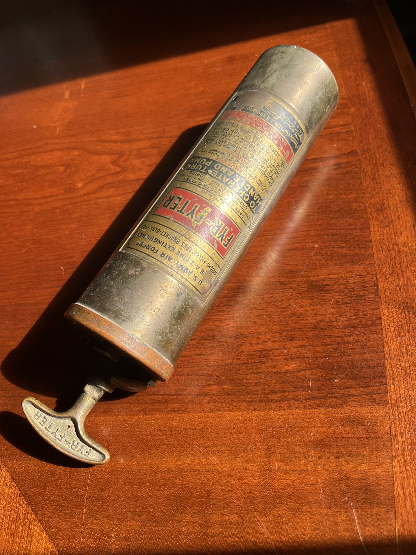 Rare WW2 Air Corps US Army Type A-2 Fire Extinguisher Fyr-Fyter 1 Quart