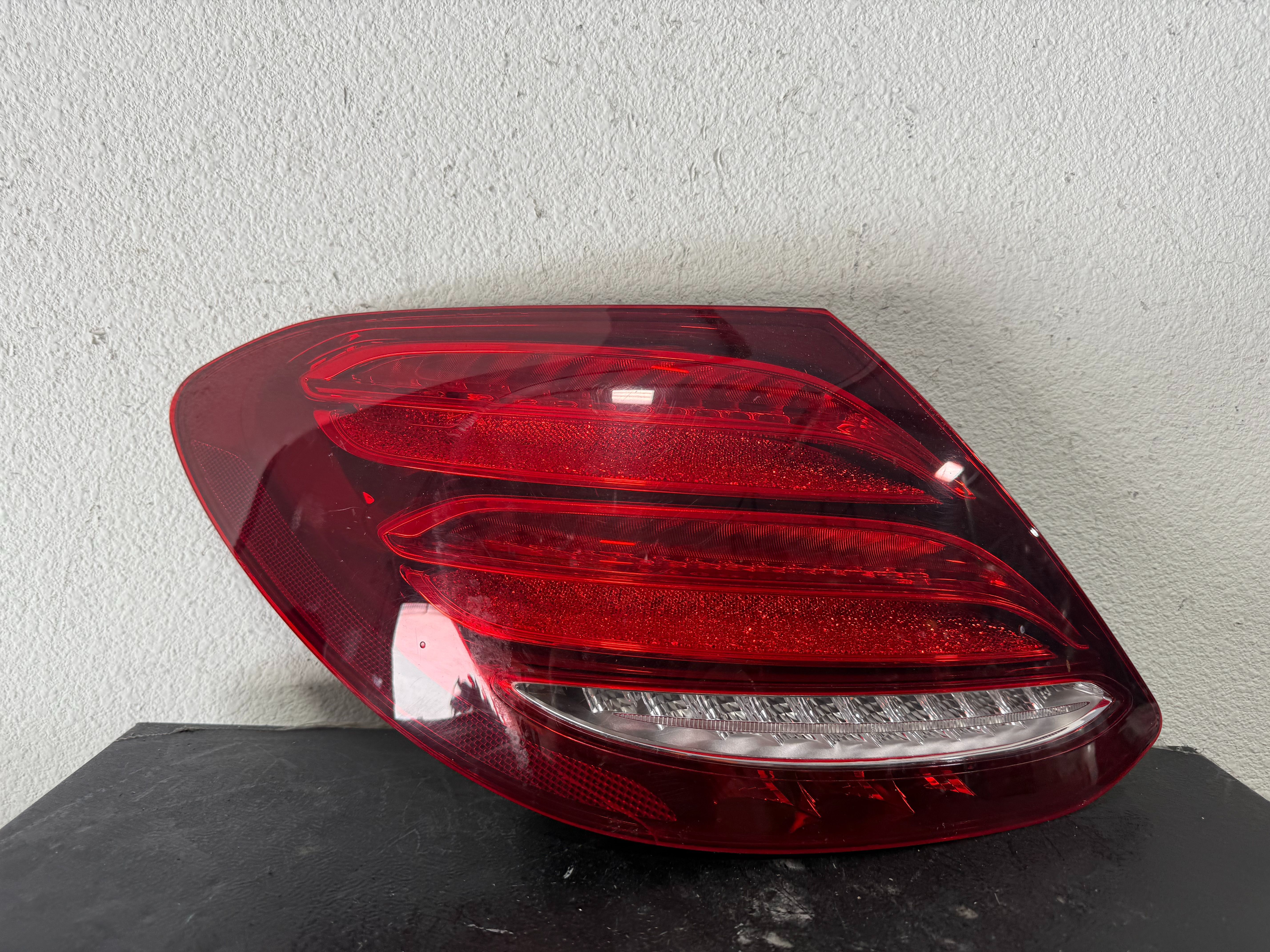 MERCEDES E CLASS LEFT TAILLIGHT 2019