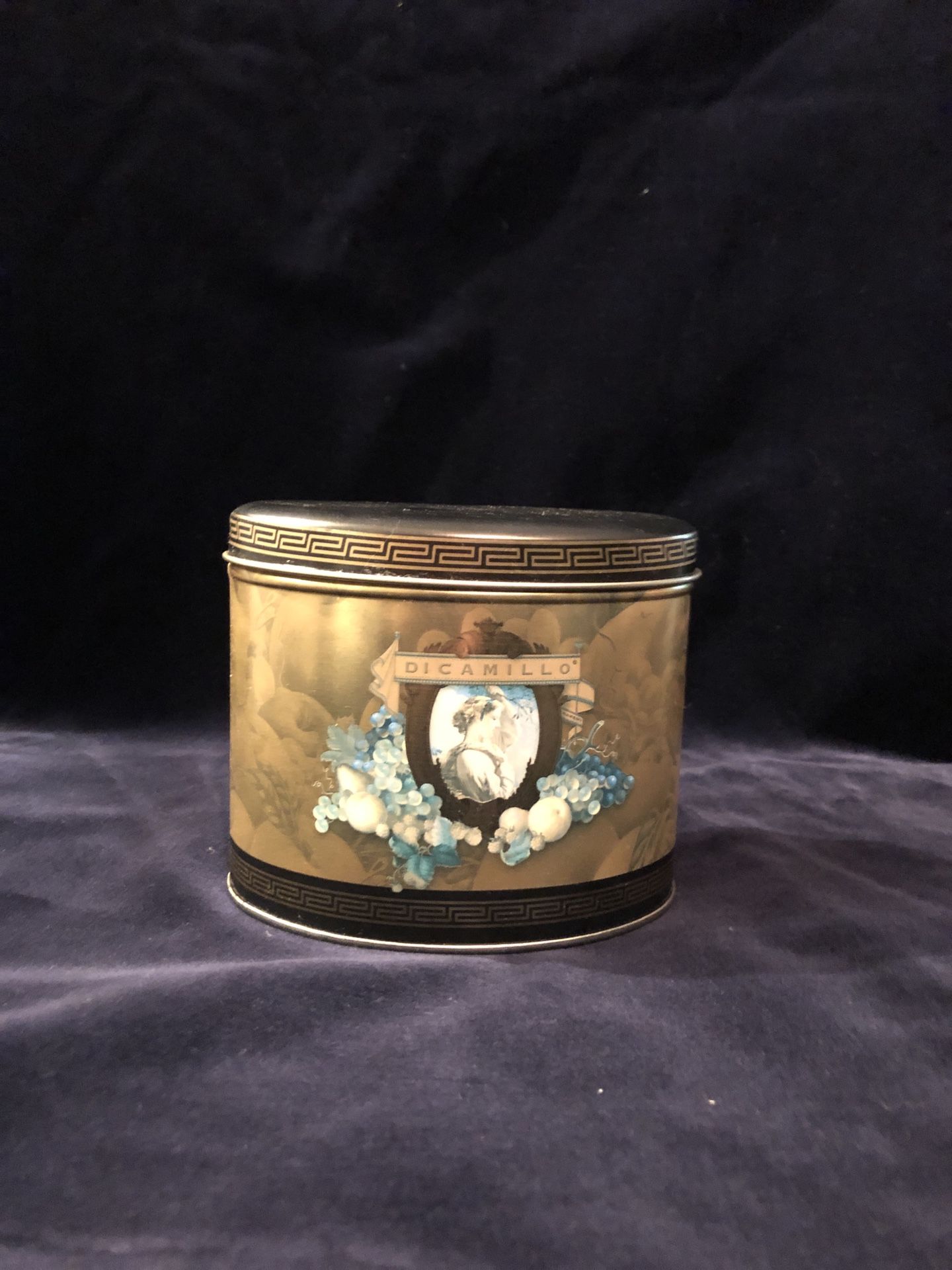 Vintage Dicamillo Italian Bakery of NY Tin