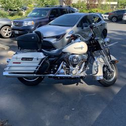 2008 Harley Davidson FLHP Police Road King