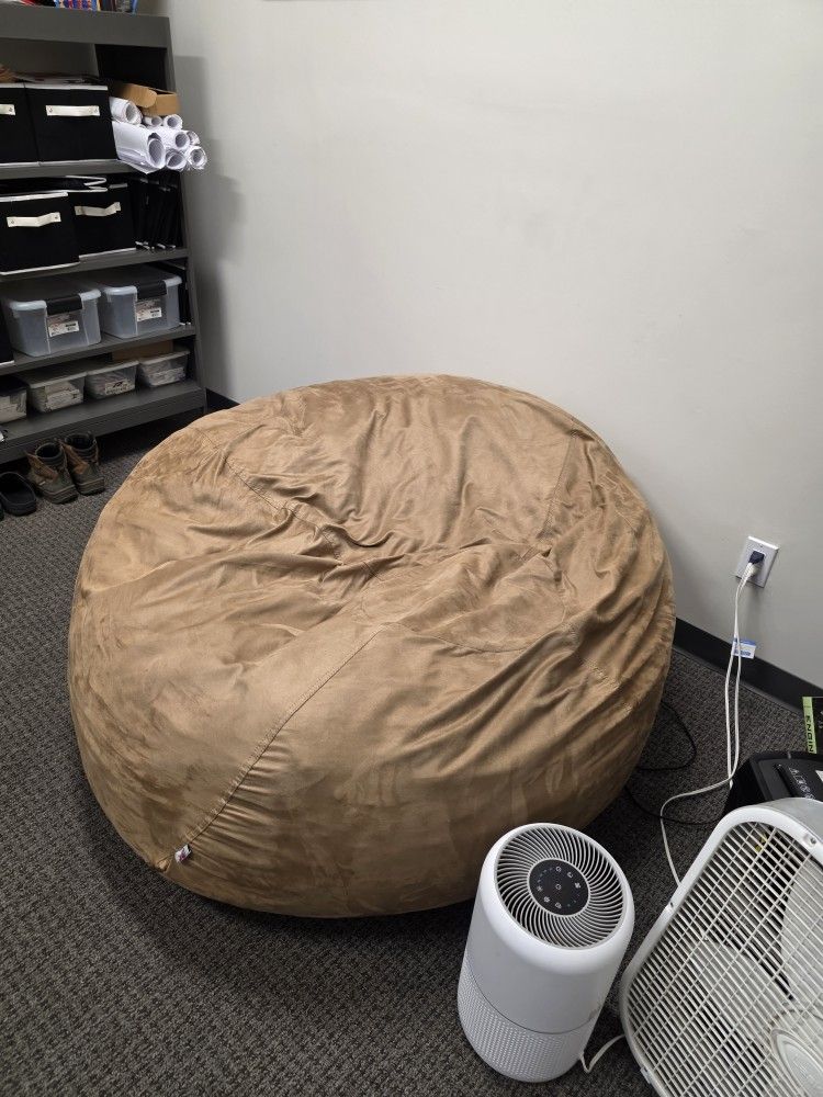Oversized Bean Bag Chair – Ultra Comfortable & Clean