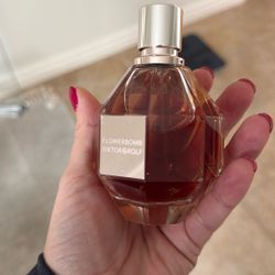 Brand New Never Used Viktor And Rolf Flowerbomb Perfume 3.4oz