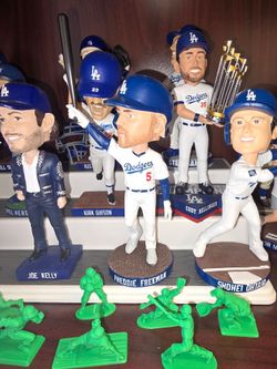 NO BOX: Freddie Freeman Bobblehead