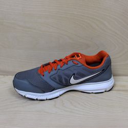Lío Inmunidad botón Men's Nike Downshifter 6 Running Shoes Size 7.5 for Sale in Draper, UT -  OfferUp