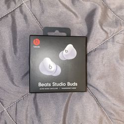 Beats Studio Buds