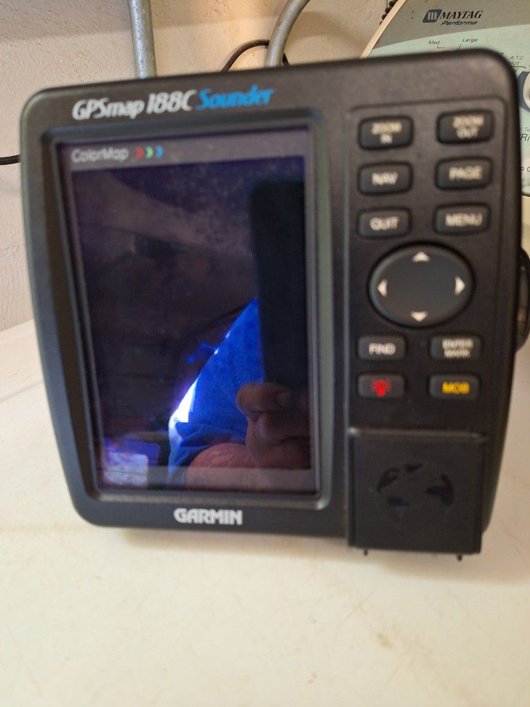 Garmin Marine GPS Color Sounder 188C 