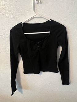 Black Long Sleeve Hook Front Crop Top
