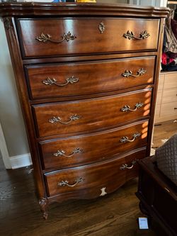 Chest of Drawers