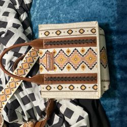 Wrangler Crossbody Bag