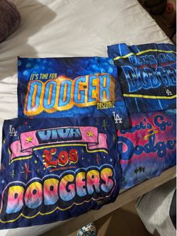 Dodger towels