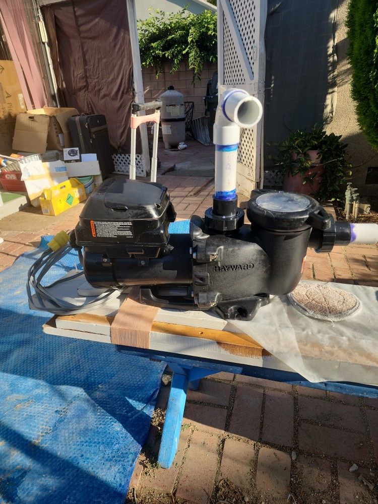 variable speed pool pump.  Hayward MAXFLO VS 500