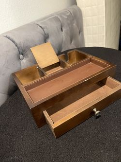 Brown Vintage Wooden Organizer For Men’s Essentials 
