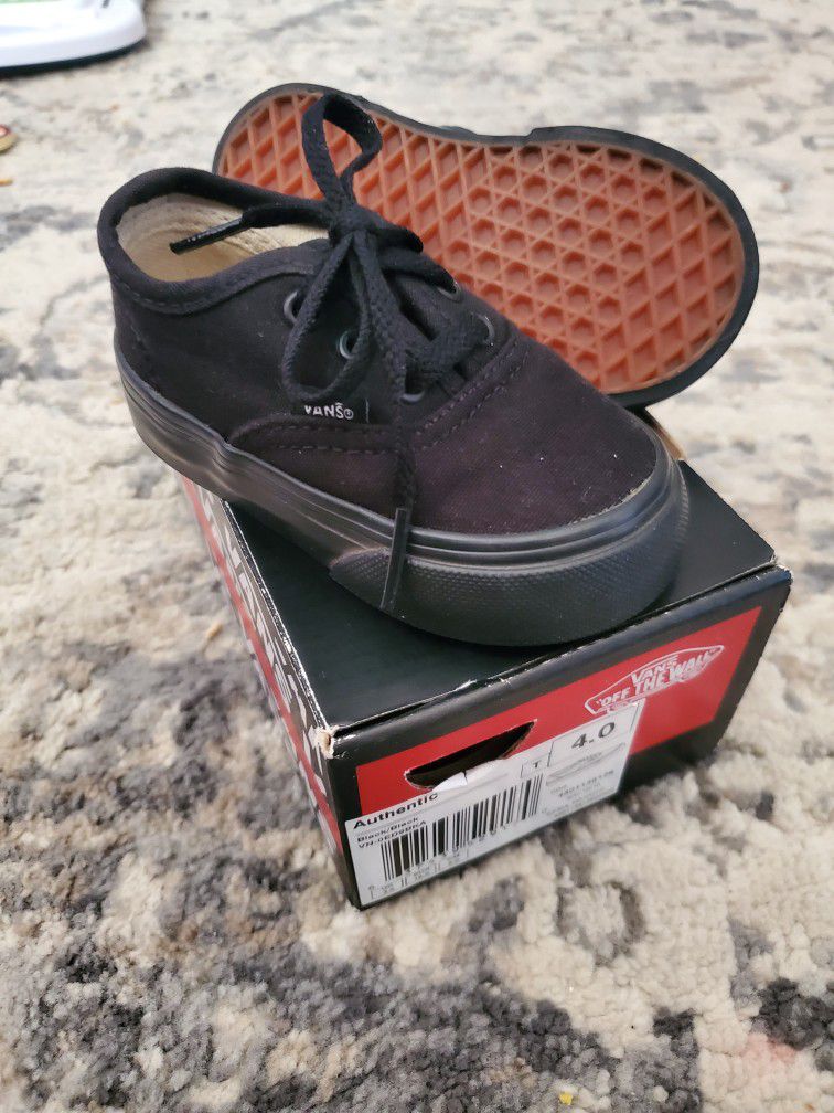 Baby Toddler Vans Shoes 4.0 T 4c for Sale in - OfferUp