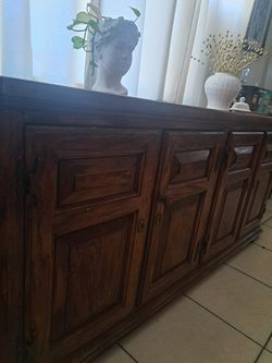 Antique Century Furniture Of Distinction Credenza