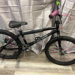 GT pro Series Bmx 28in With Smoothie Tires 