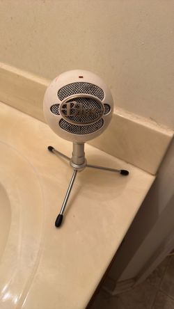 Blue Snowball USB Microphone White