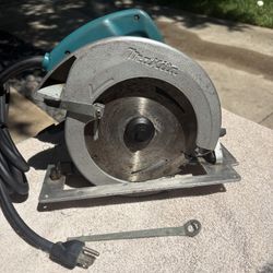 Makita 7-1/4-Inch Circular Saw-5007NB-13 Amp, Clean, Newer 32T Blade, Wrench, 8’ Cord