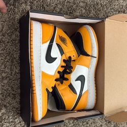 jordan 1 taxis.