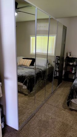 Wardrobe/ closet