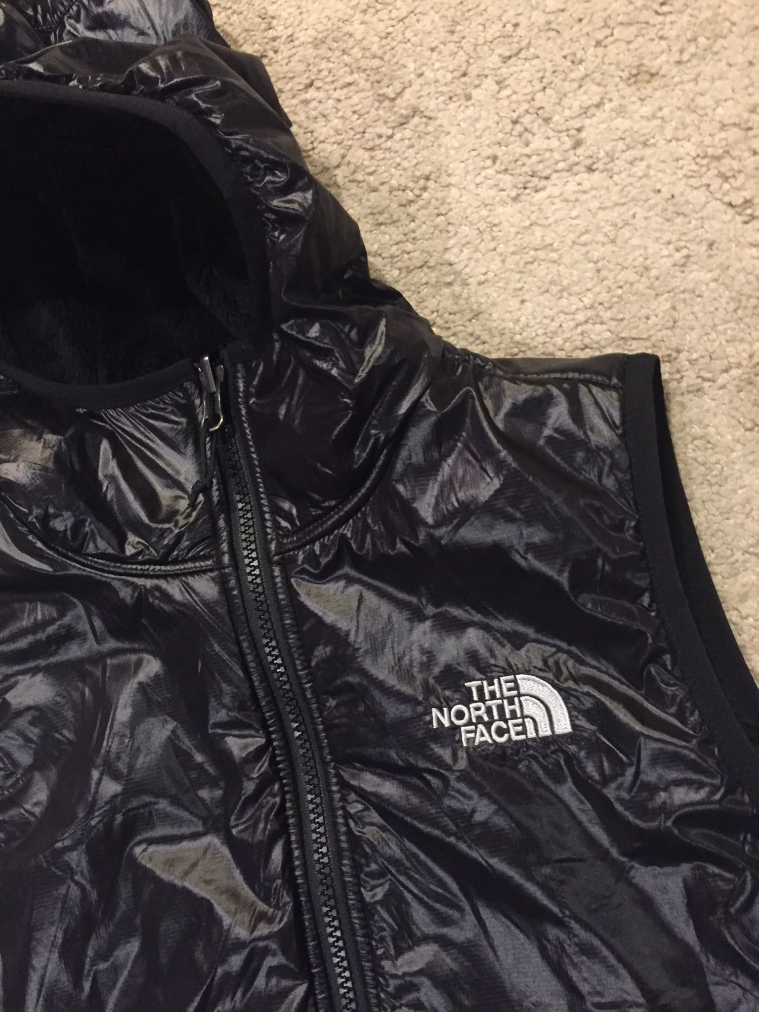 NORTH FACE / SOFT COZY FUZZY Fur Fleece Vest Sweatshirt Jacket Coat / SIZE: Women's X-Small / Brand New w/ Tags!! / Black