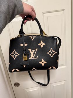 Louis Vuitton Petit Palais Purse
