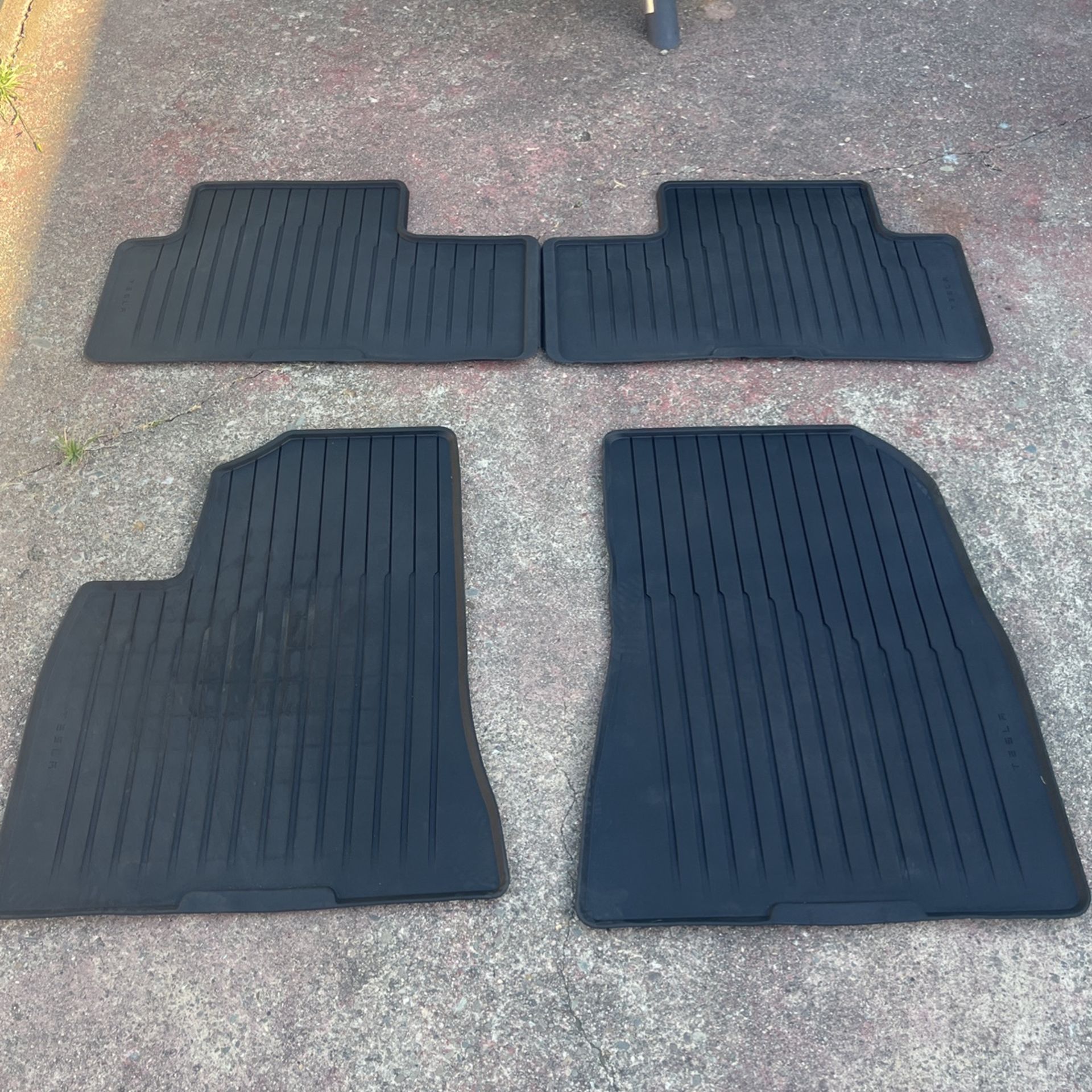 Tesla All Weather Floor Mats Front And Rear 
