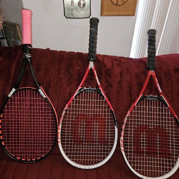 7 NAME BRAND TENNIS RACQUETS  ONLY $19 EACH! FREE  BAGS