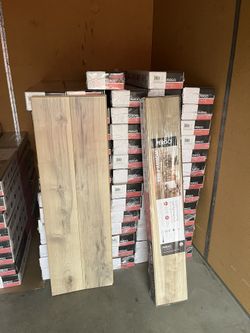 Pergo Outlast+ Buff Weathered Maple 12 mm T x 7.4 in. W Waterproof Laminate Wood Flooring 