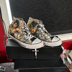 Wonder Woman Converse