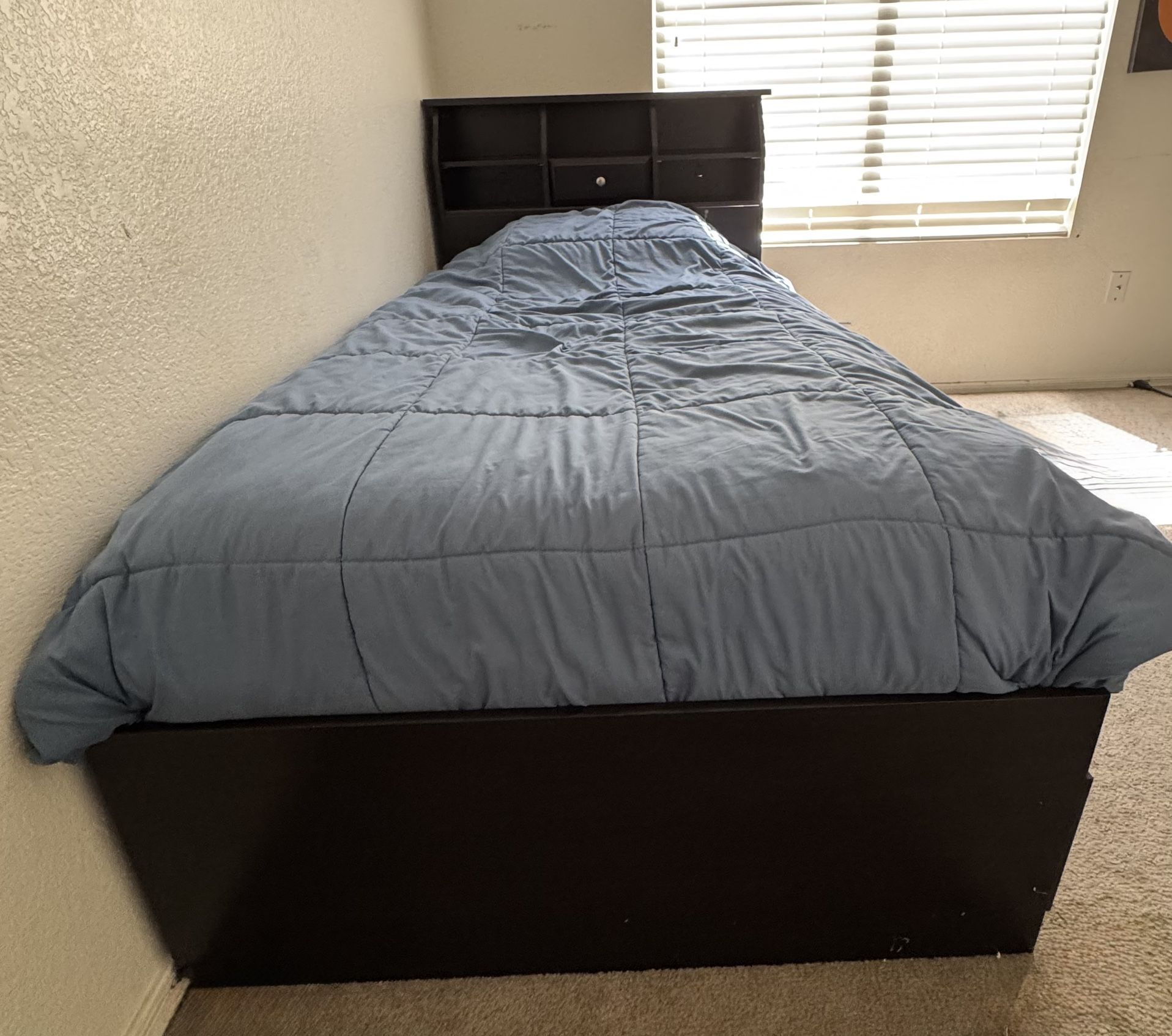 Twin bedroom set