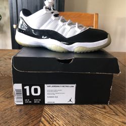 Jordan 11 Low Concord 