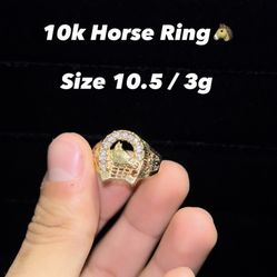 10k Gold Horse Ring