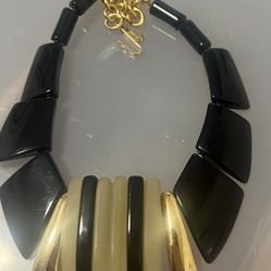  PARKLANE Deco Revival Necklace - Big Chunky Retro Styled Black & Frosted Lucite Choker - 1970s