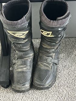 Men’s Size 10 Riding Boots