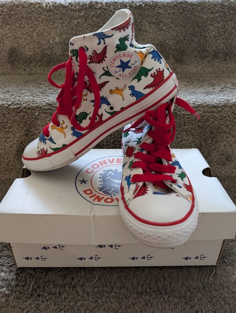 Converse Size 4 JUNIOR