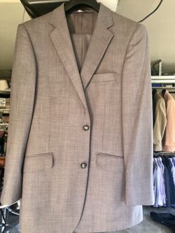 Naldini Italian gray wool suit. 40.R