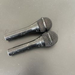 2 Audix Mics 