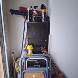 Cabinets 
